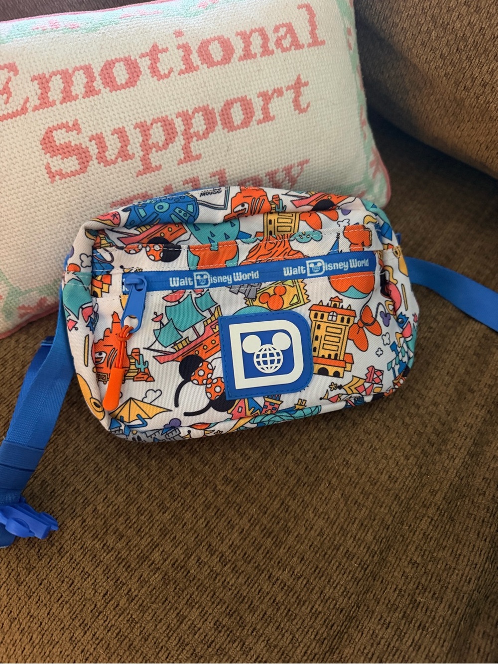 Disney “play in the parks” belt bag